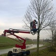 Jeugd & begeleidingssnoei mbv een 12 meter hoogwerker.